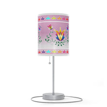 Load image into Gallery viewer, White Corn wear Lamp on a Stand