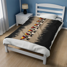 Load image into Gallery viewer, White Corn Wear Velveteen Plush Blanket