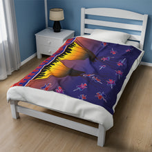 Load image into Gallery viewer, White Corn Wear Velveteen Plush Blanket
